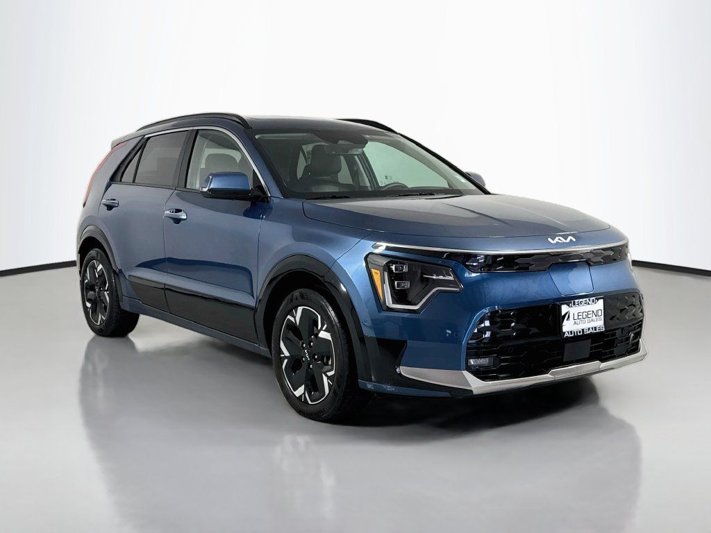 Used 2023 Kia Niro Wave w/ Wave Preserve Package FWD image 4
