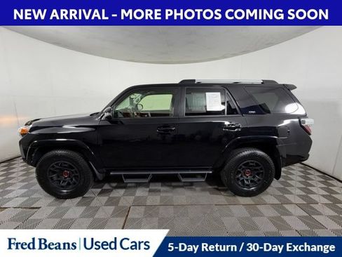 Certified 2022 Toyota 4Runner SR5 Premium w/ TRD Black Wheel Package (TMS) AWD/4WD image 6