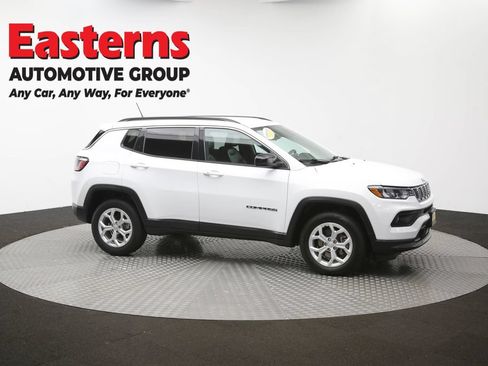 Used 2024 Jeep Compass Latitude AWD/4WD image 45