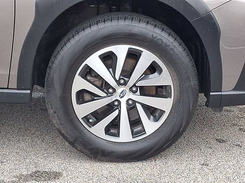 Certified 2023 Subaru Outback Premium AWD/4WD image 8