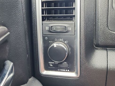 Used 2022 RAM 1500 Classic Warlock w/ Electronics Group AWD/4WD image 23