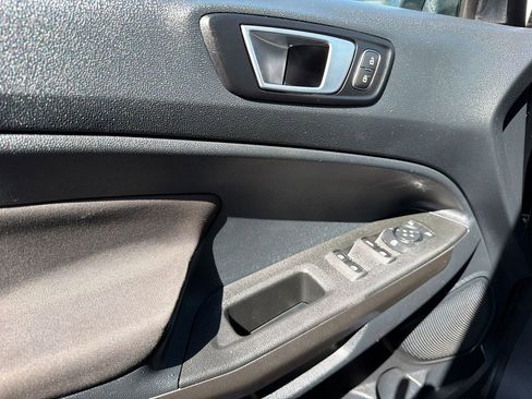 Used 2018 Ford EcoSport SE w/ SE Cold Weather Package FWD image 30