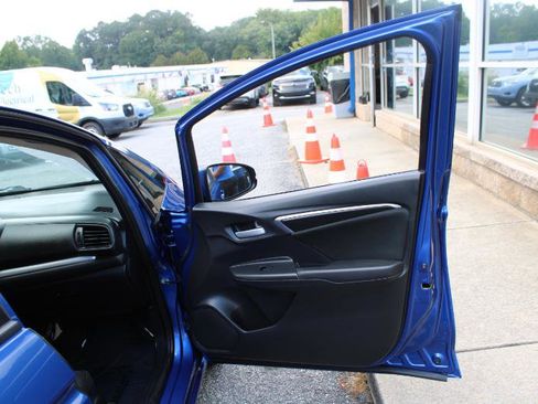 Used 2020 Honda Fit LX image 22