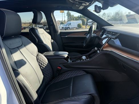 Used 2023 Jeep Grand Cherokee L Summit image 33