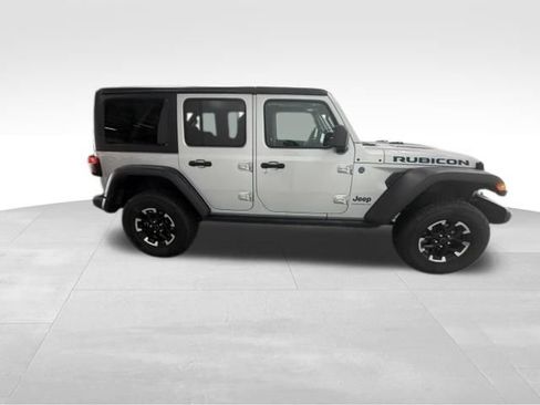 Used 2024 Jeep Wrangler Unlimited Rubicon 4xe AWD/4WD image 6