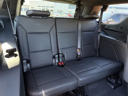 Used 2021 Chevrolet Tahoe LT w/ Rear Media and Nav Package image 27