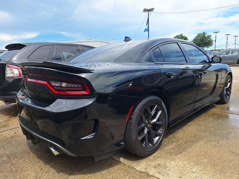 Used 2022 Dodge Charger R/T w/ Blacktop Package RWD image 4