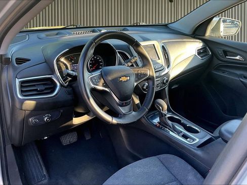 Used 2022 Chevrolet Equinox LT FWD image 15