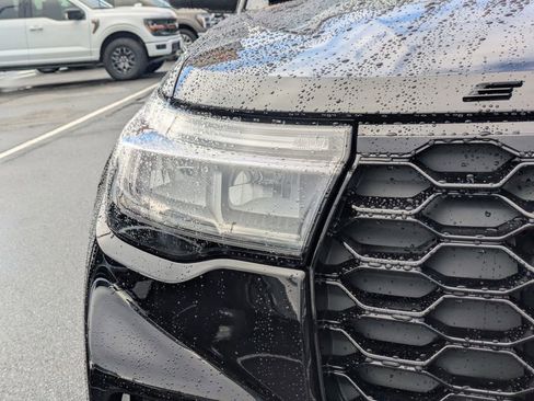 New 2026 Ford Explorer ST w/ Sun And Sound Package image 10