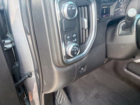 Used 2022 GMC Sierra 1500 SLT RWD image 28