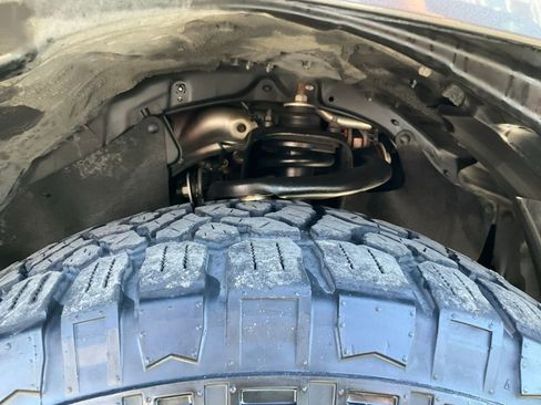 Used 2019 Toyota Tacoma SR5 image 73