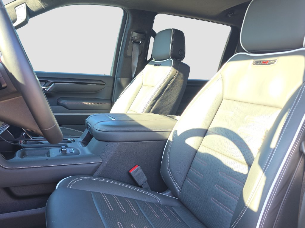 Used 2026 GMC Sierra 2500 AT4X AWD/4WD image 7