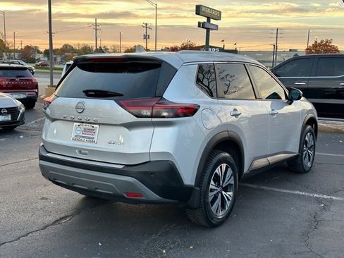 Certified 2022 Nissan Rogue SV w/ SV Premium Package image 4