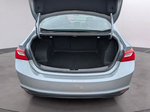 Used 2023 Chevrolet Malibu LT FWD image 31