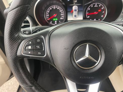Used 2018 Mercedes-Benz C 300 Sedan image 25