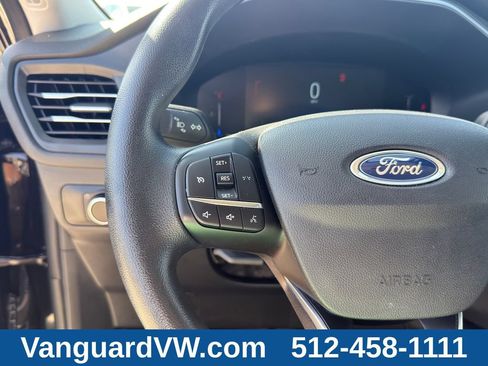 Used 2025 Ford Escape Active AWD/4WD image 18