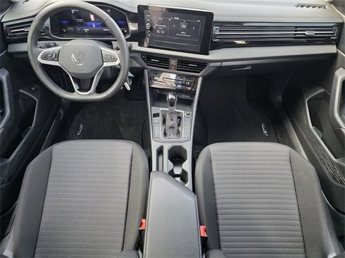 Used 2025 Volkswagen Jetta S image 18