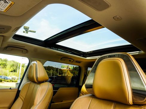 Certified 2025 INFINITI QX80 Sensory AWD/4WD image 39