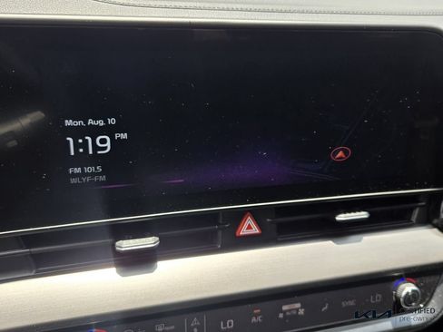 Certified 2025 Kia Sportage EX w/ Premium Package FWD image 24