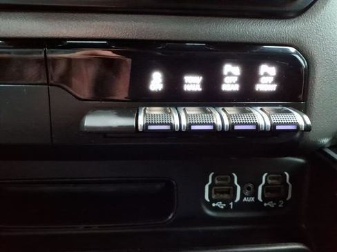 Certified 2022 RAM 1500 Big Horn w/ Night Edition image 23