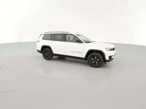 New 2025 Jeep Grand Cherokee L Laredo image 15