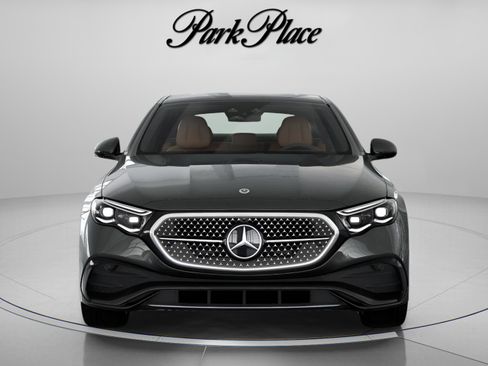 New 2026 Mercedes-Benz E 350 4MATIC Sedan image 36