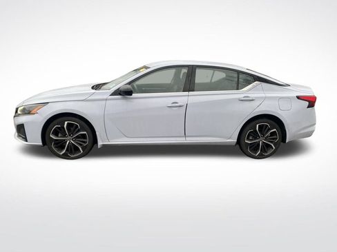 Used 2023 Nissan Altima 2.5 SR image 4
