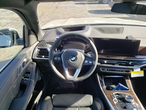 New 2026 BMW X5 xDrive50e w/ Executive Package AWD/4WD image 9