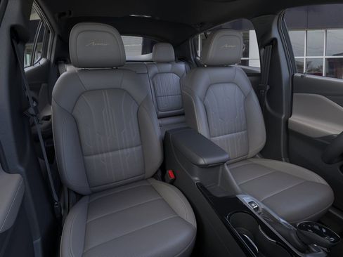 New 2026 Buick Envista Avenir image 16
