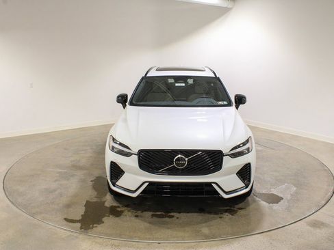 New 2026 Volvo XC60 B5 Plus w/ Protection Package Premier image 8