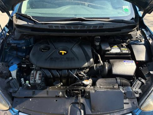 Used 2014 Hyundai Elantra SE FWD image 12