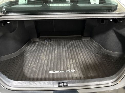 Used 2022 Toyota Camry LE image 23