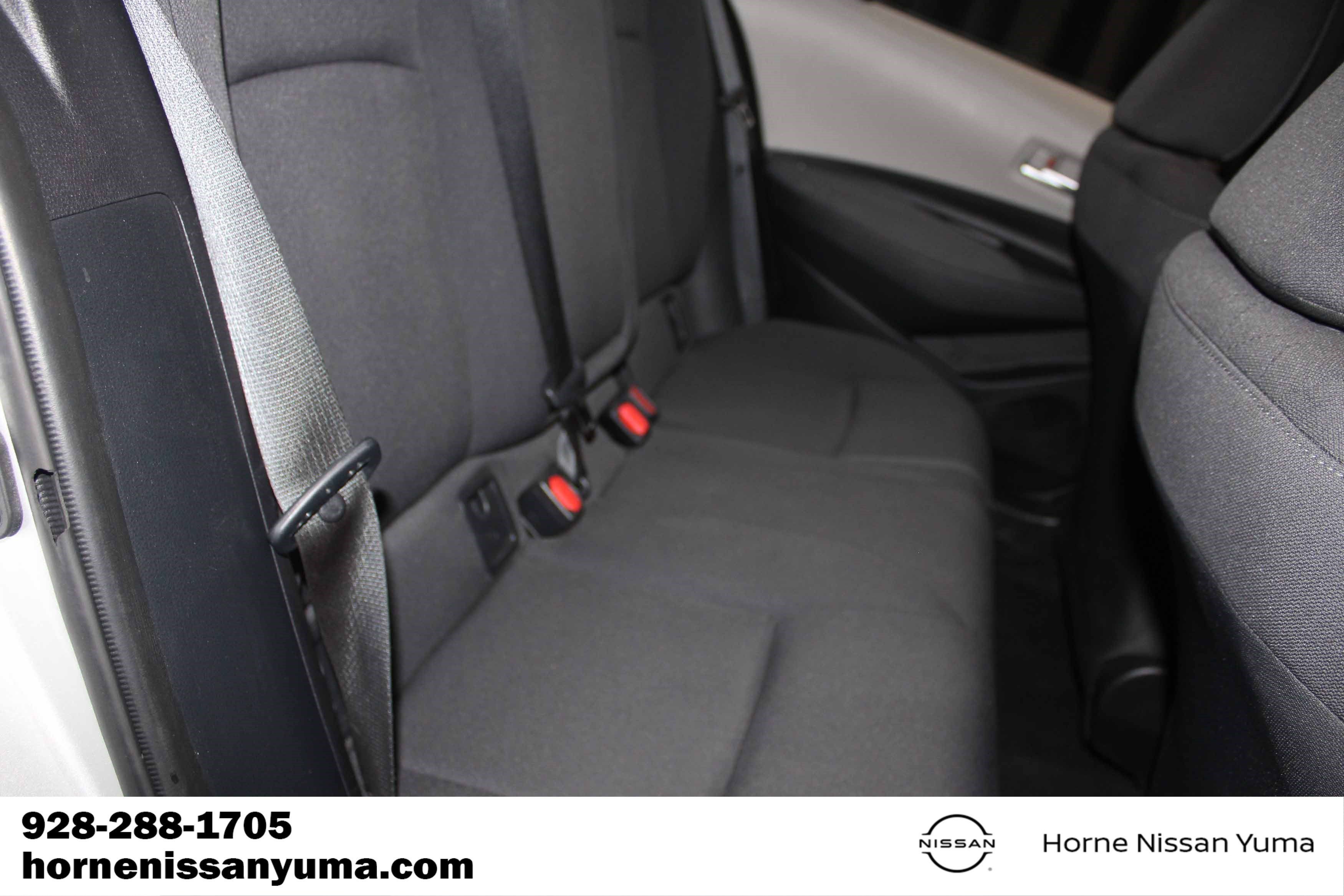 Used 2025 Toyota Corolla LE FWD image 7