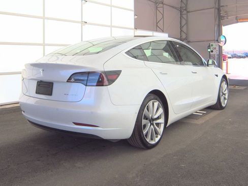 Used 2020 Tesla Model 3 Long Range image 4
