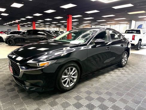 Used 2020 MAZDA MAZDA3 Sedan FWD image 8