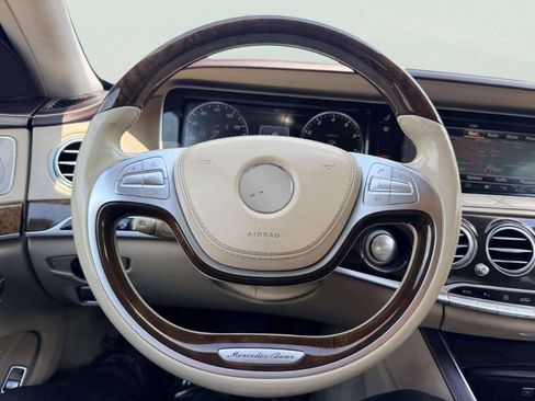 Used 2017 Mercedes-Benz S 550 4MATIC Sedan image 40