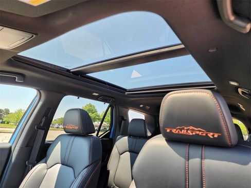 Certified 2025 Honda Pilot TrailSport image 10