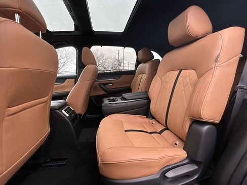 Used 2024 MAZDA CX-90 3.3 Turbo S w/ Premium Plus image 13