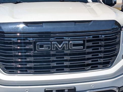 Used 2024 GMC Sierra 1500 Denali Ultimate AWD/4WD image 13
