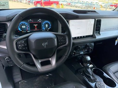 New 2026 Ford Bronco Outer Banks AWD/4WD image 14