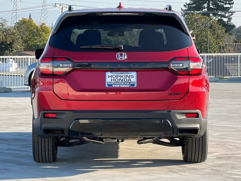 New 2026 Honda Pilot Sport image 5
