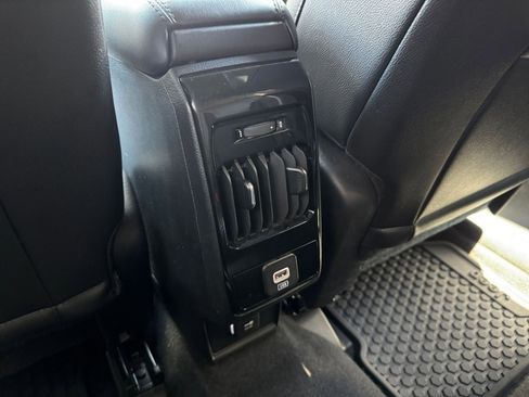 Used 2025 Jeep Compass Trailhawk AWD/4WD image 22