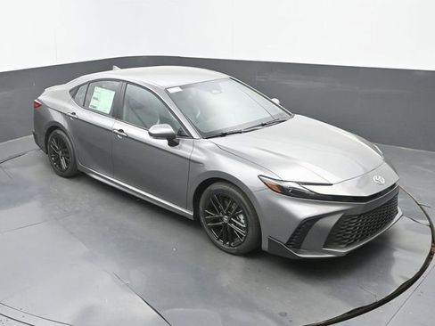 New 2026 Toyota Camry SE image 27