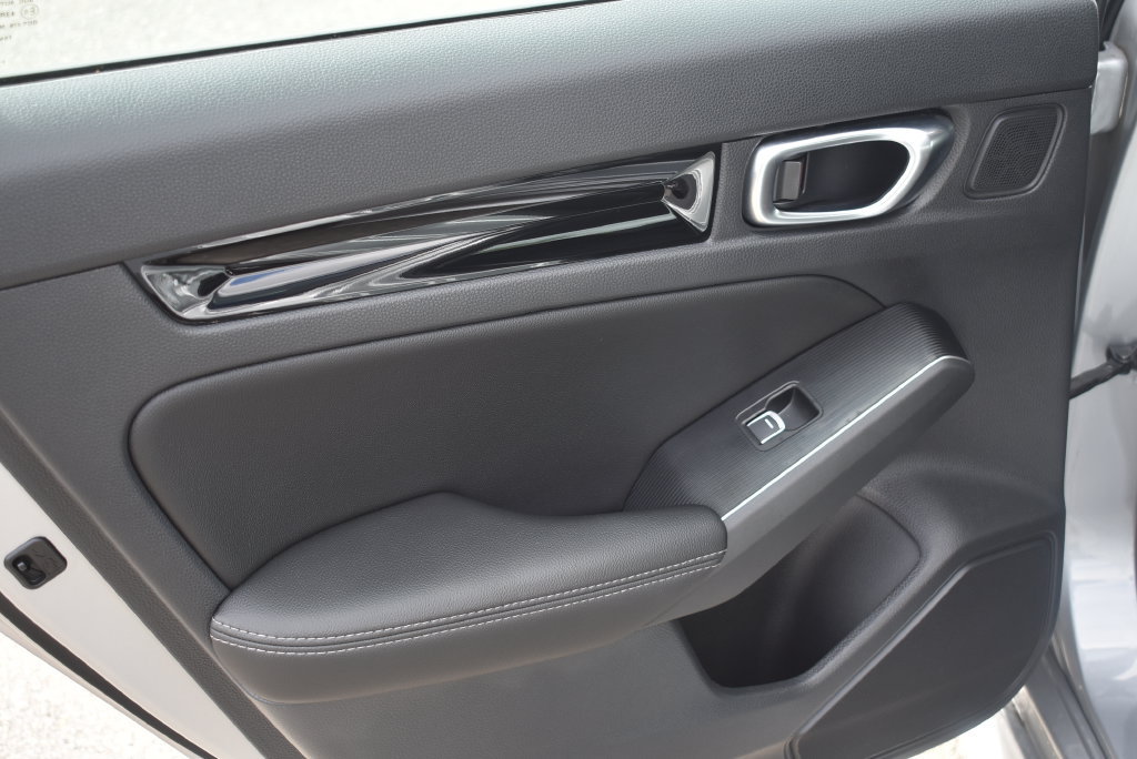 Used 2022 Honda Civic Touring image 13