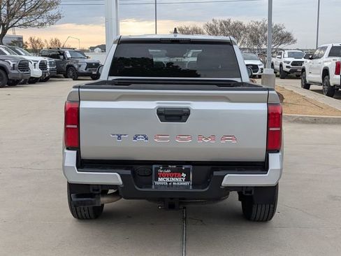 Used 2024 Toyota Tacoma TRD Sport RWD image 6