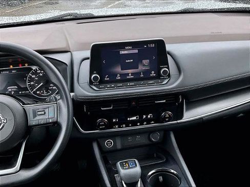 Certified 2022 Nissan Rogue SV image 18