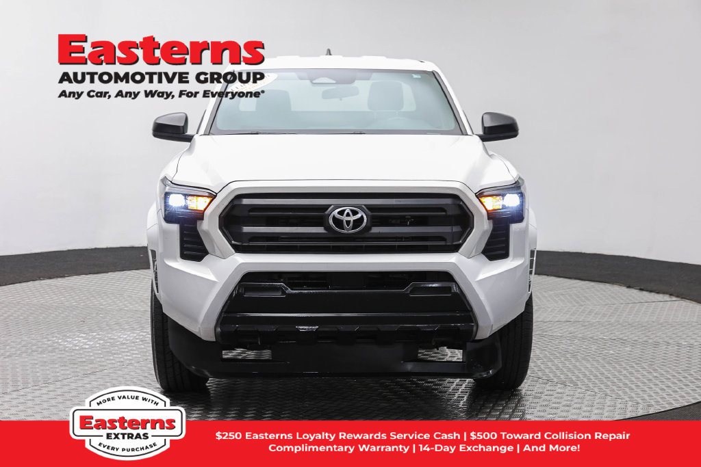 Used 2025 Toyota Tacoma SR RWD image 3