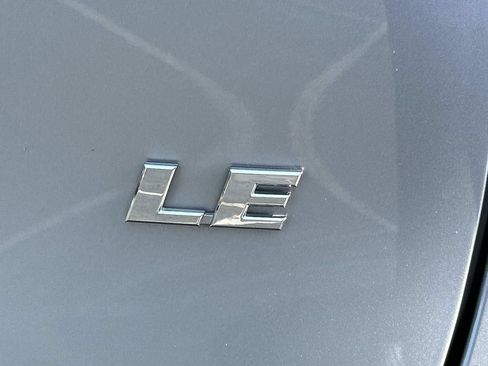 Used 2024 Toyota RAV4 LE FWD image 9