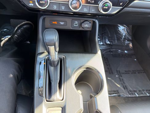 Used 2024 Honda Civic EX-L image 25