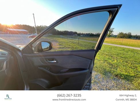 Used 2023 Nissan Rogue SV FWD image 18